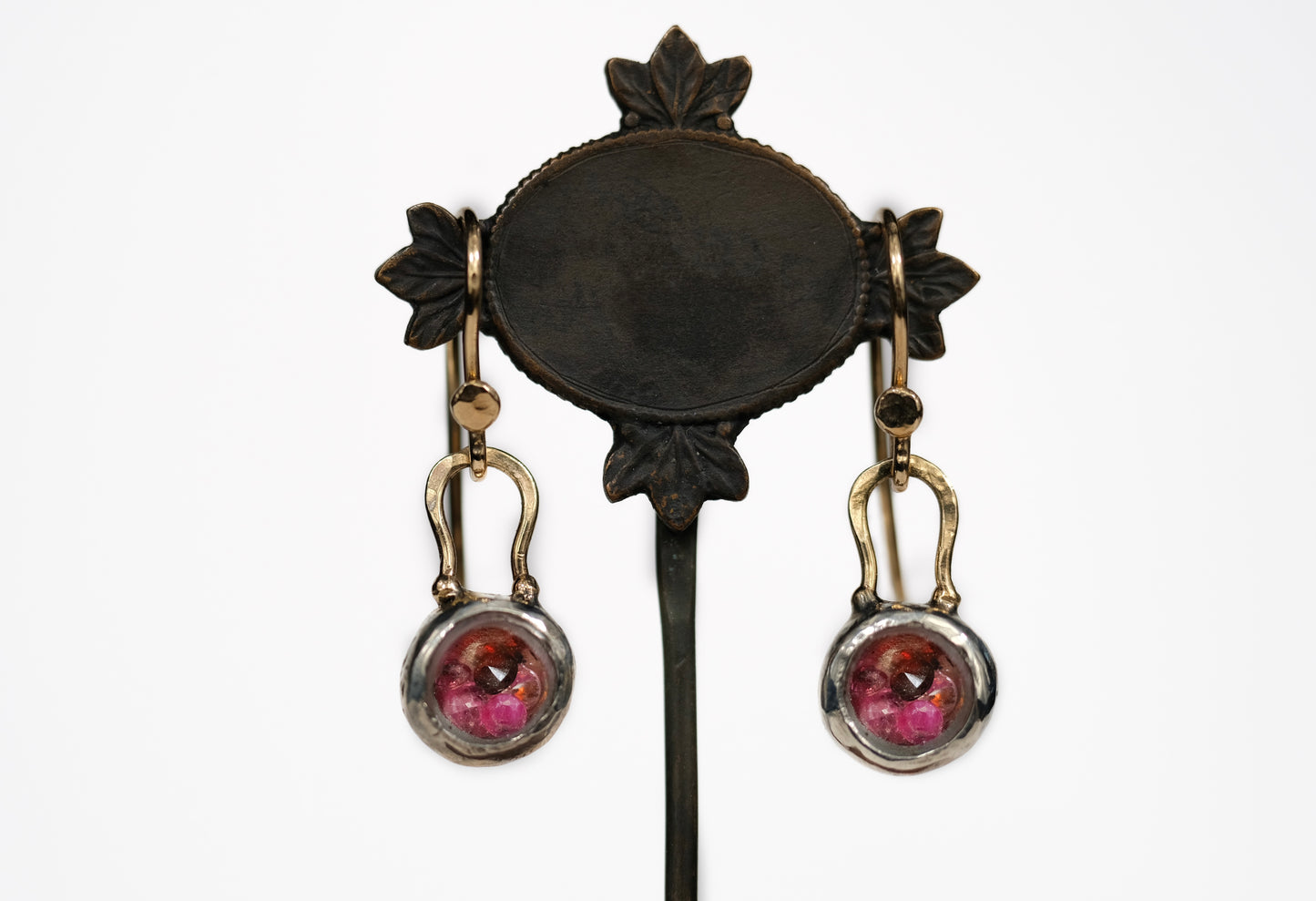 Luna horseshoe earring