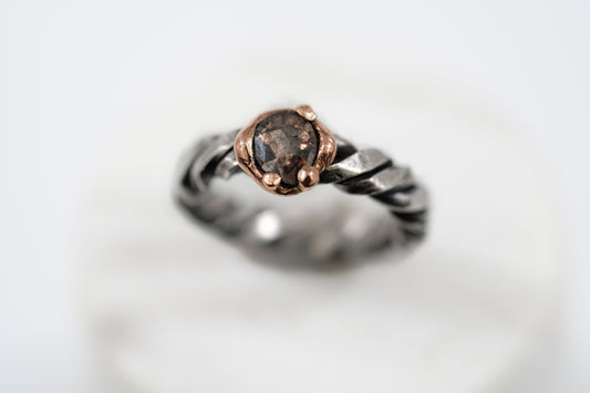 Twist diamond