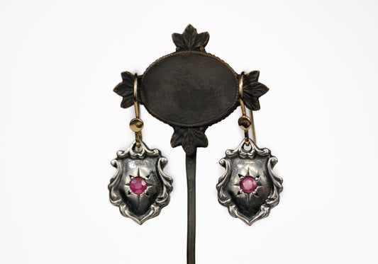 Crest Ruby earrings